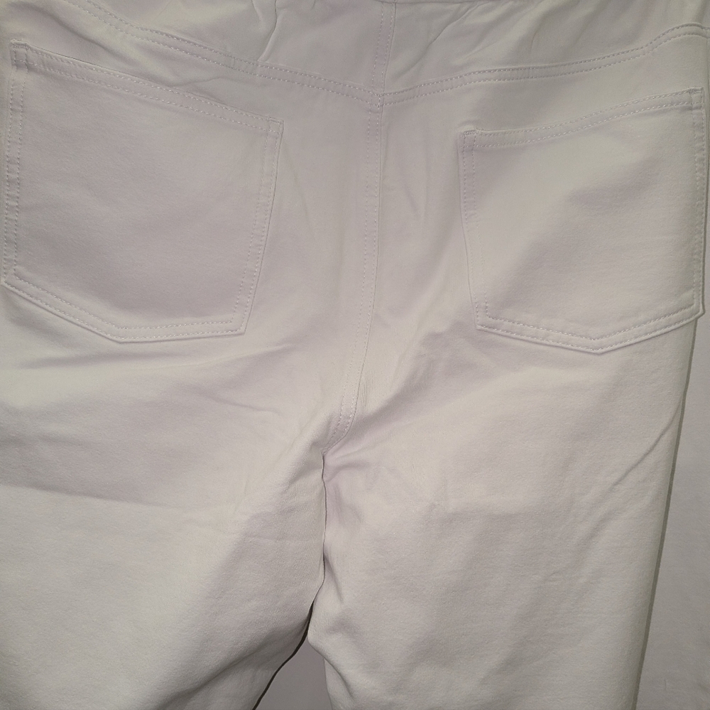 Dream Jeanwee by Quacker Factory White Pull-On Pants - Picture 13 of 14